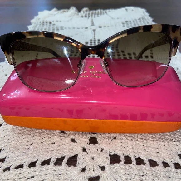 KATE SPADE SHIRA SUNGLASSES TORTOISE GOLD GLITTER CAT EYE WITH CASE - Picture 4 of 16